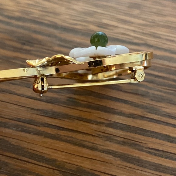 Vintage Wells 14k Gold Filled mother of Pearl MOP jade pin - Picture 4 of 6